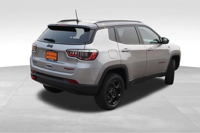 Used 2023 Silver Jeep Trailhawk image 5