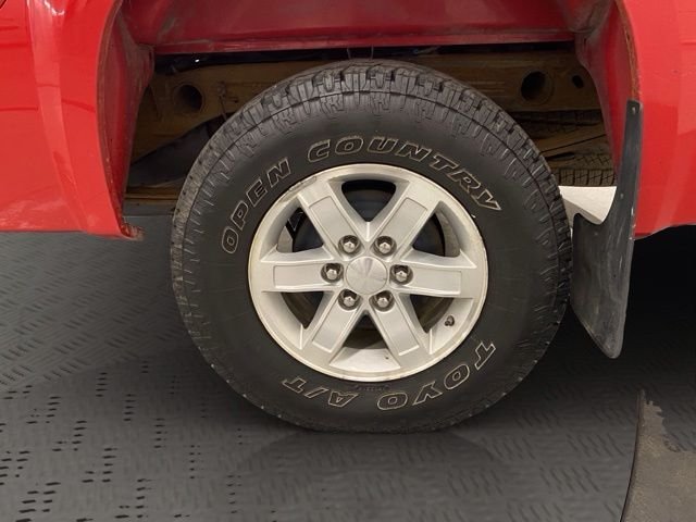Used 2011 Red GMC SLE image 38