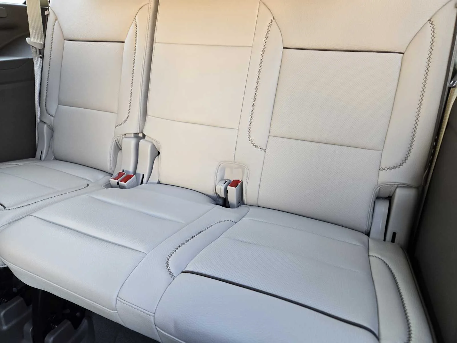 New 2027 Glacier White Tricoat GMC Denali image 19