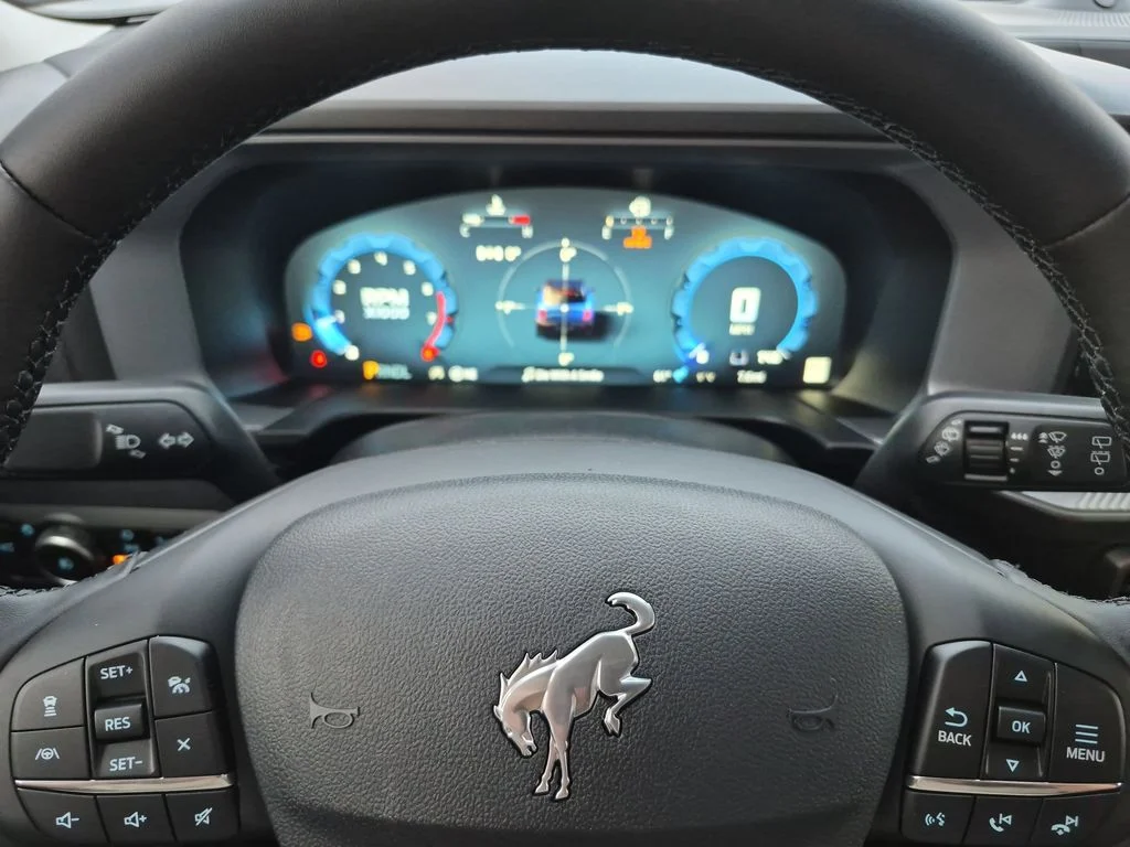 New 2025 Carbonized Gray Metallic Ford Outer Banks® image 30