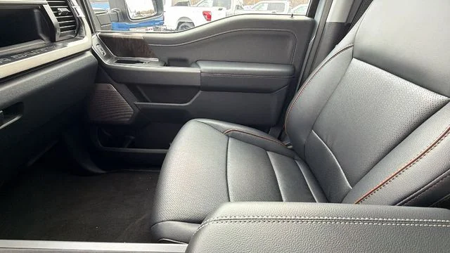 New 2026 Glacier Gray Metallic Tri-Coat Ford F-250® Lariat® image 26
