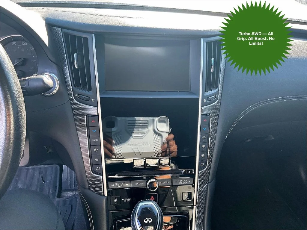 Used 2018 Gray INFINITI Sport image 28