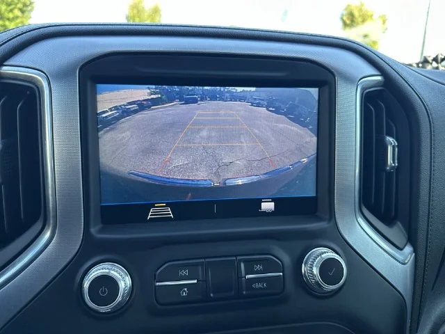 Used 2019 Black GMC SLE image 18