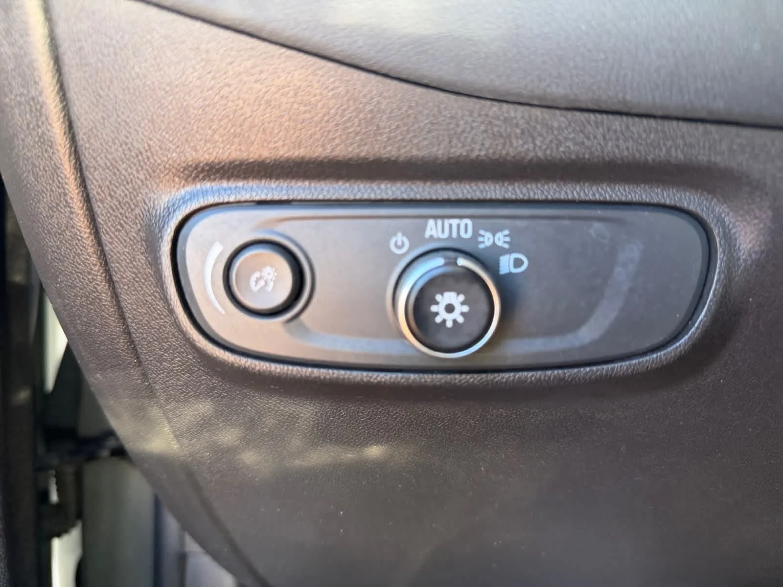 Used 2023 Sterling Gray Metallic Chevrolet LT image 27