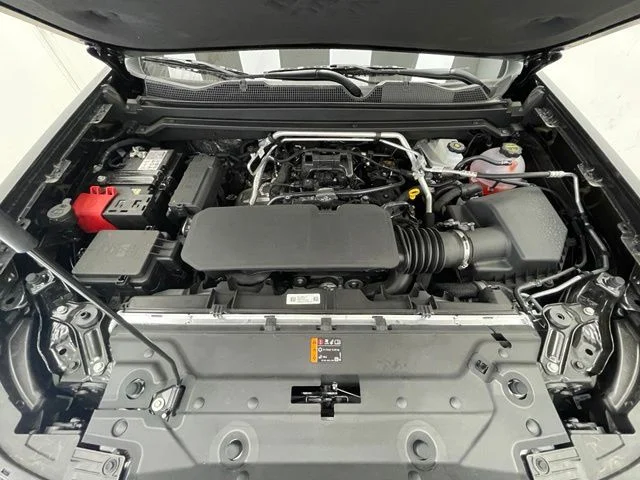 2026 Chevrolet Colorado Z71 - Photo 17