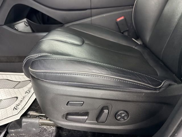 Used 2022  Hyundai Limited image 22