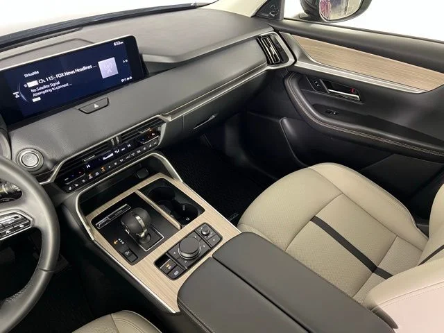 2026 Mazda CX-90 Premium Package - Photo 32