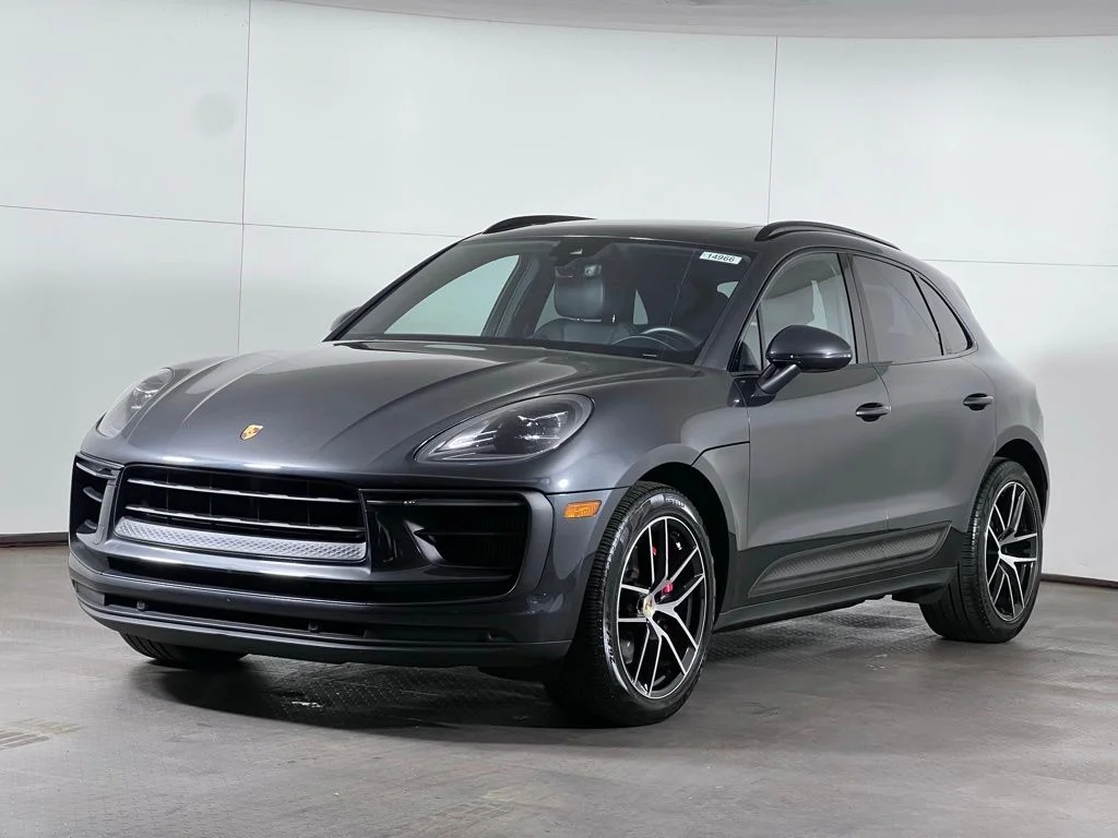 2022 Porsche Macan S's photo