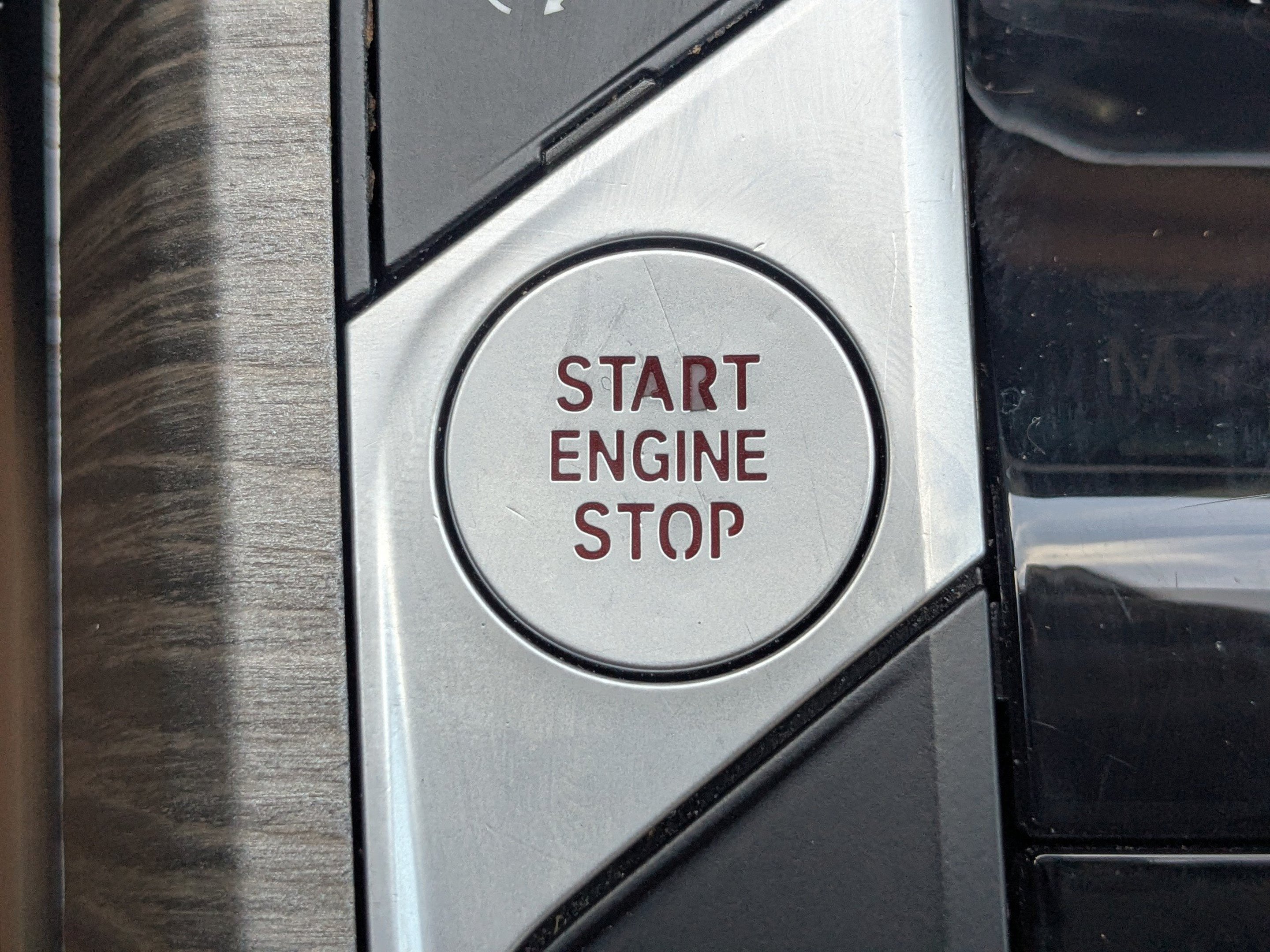 2025 BMW 3 Series 330i - Photo 34