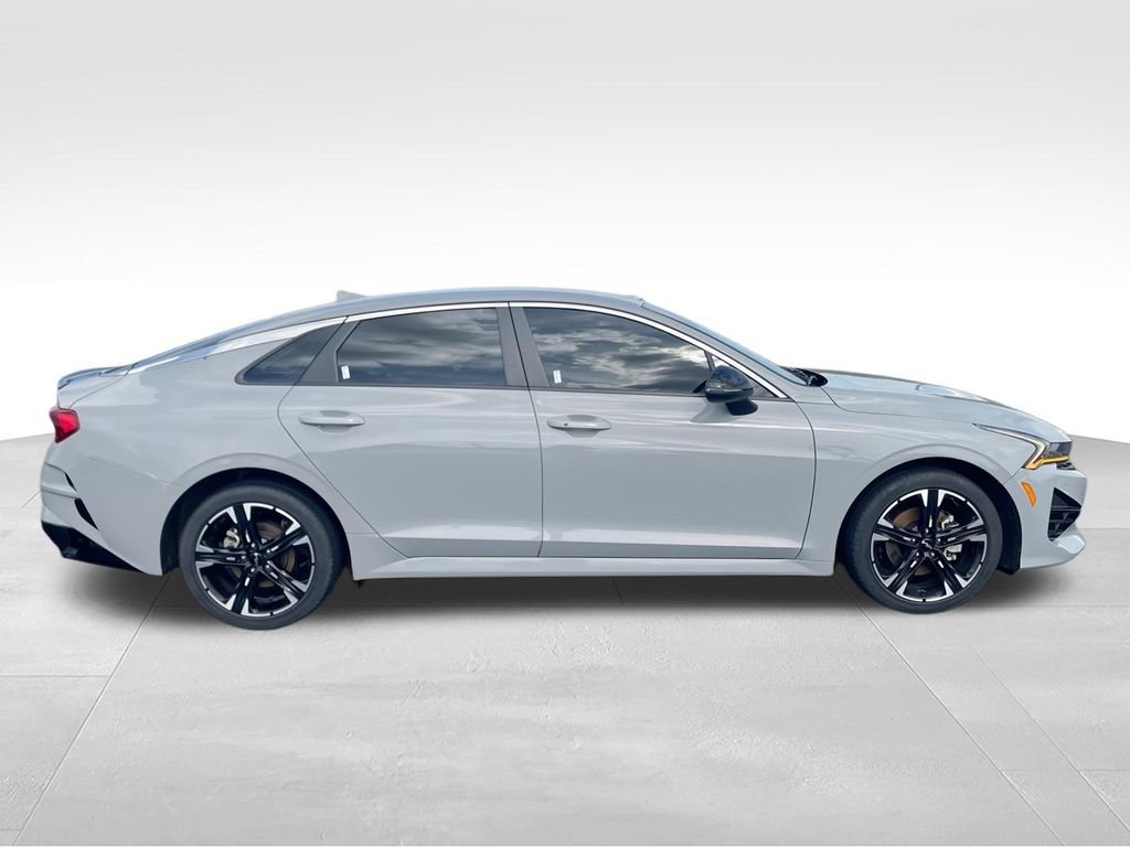 Used 2024 Gray Kia GT-Line image 9