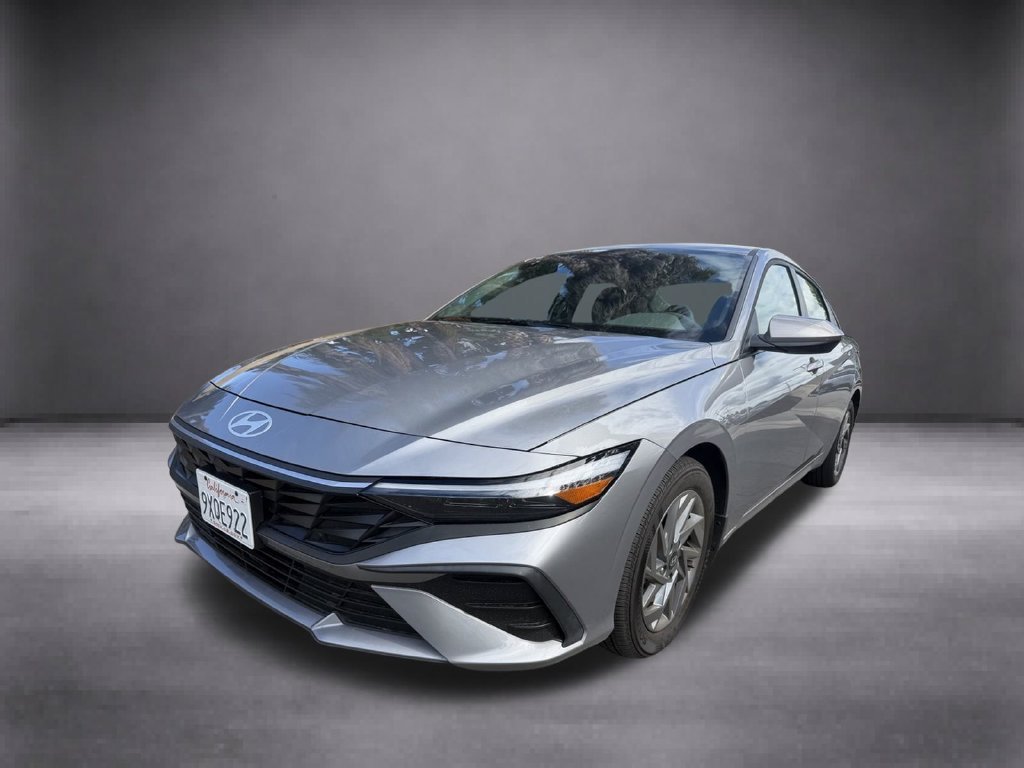 Used 2026 Silver Hyundai Blue image 5