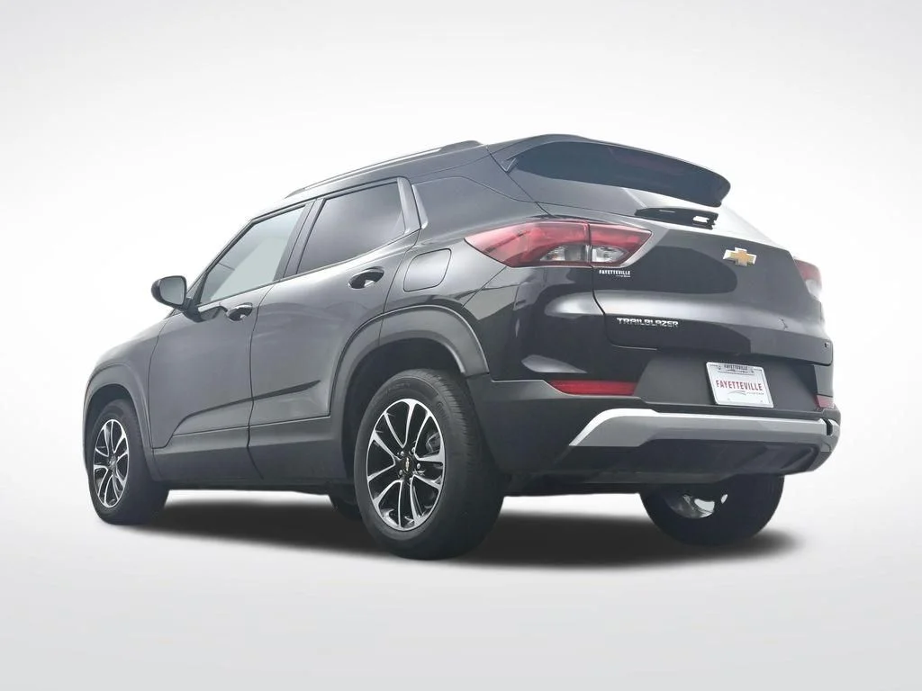 Used 2025 Black Chevrolet LT image 44