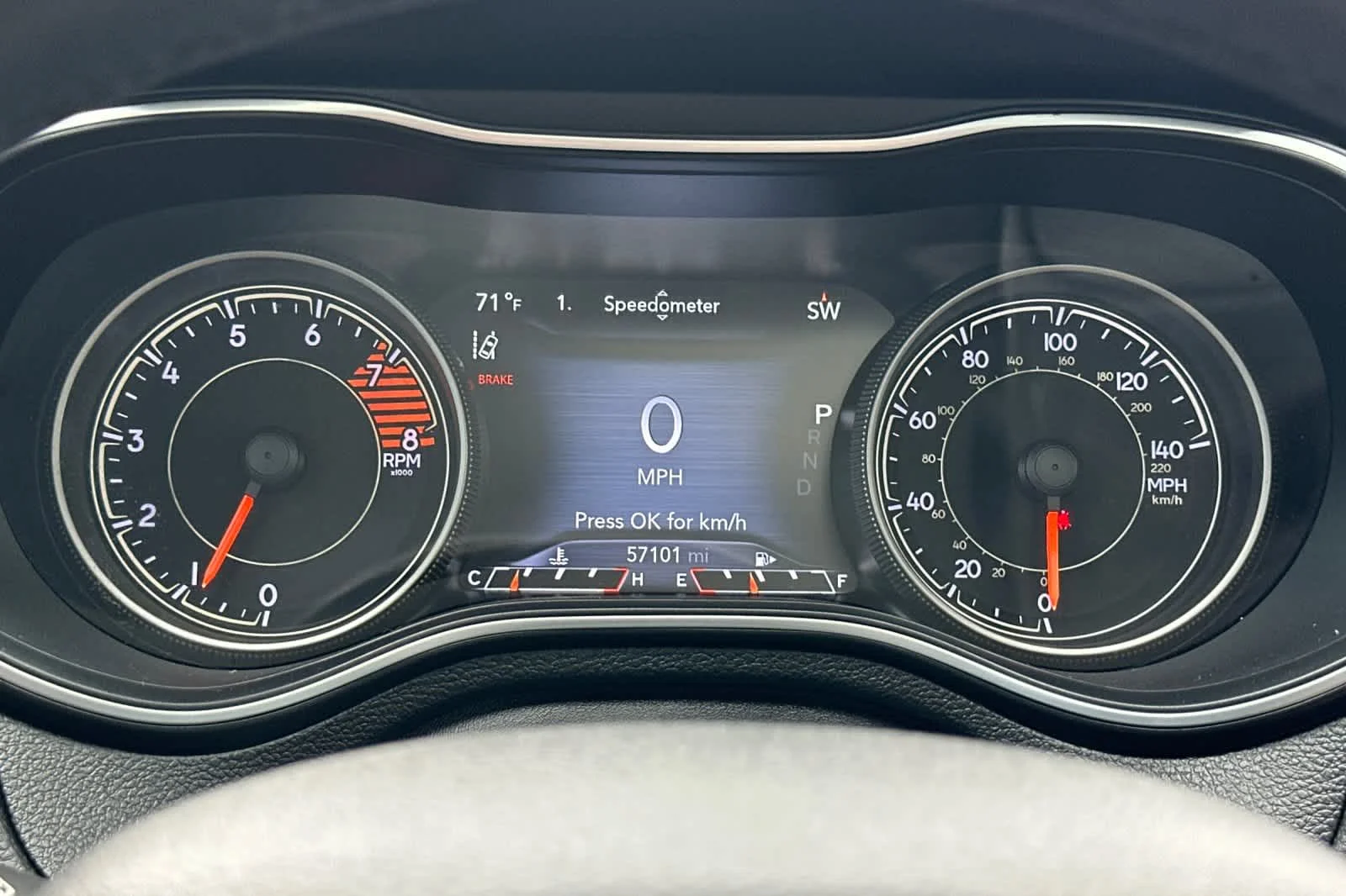 Certified Used 2019 Billet Silver Clearcoat Metallic Jeep Trailhawk Elite image 24