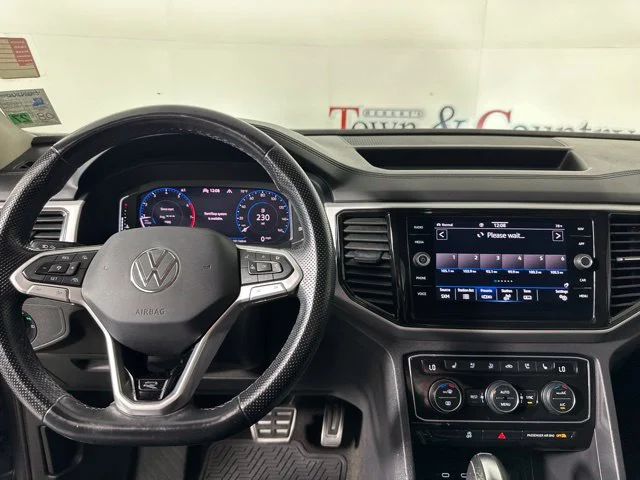 Used 2021 Gray Volkswagen 3.6L V6 SEL Premium R-Line image 10