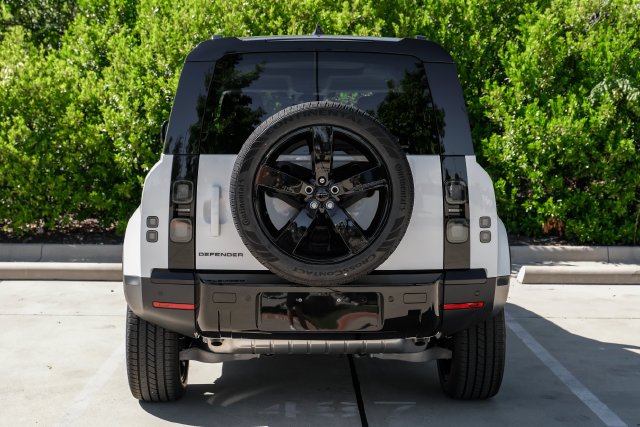 New 2026 Fuji White Land Rover S image 16