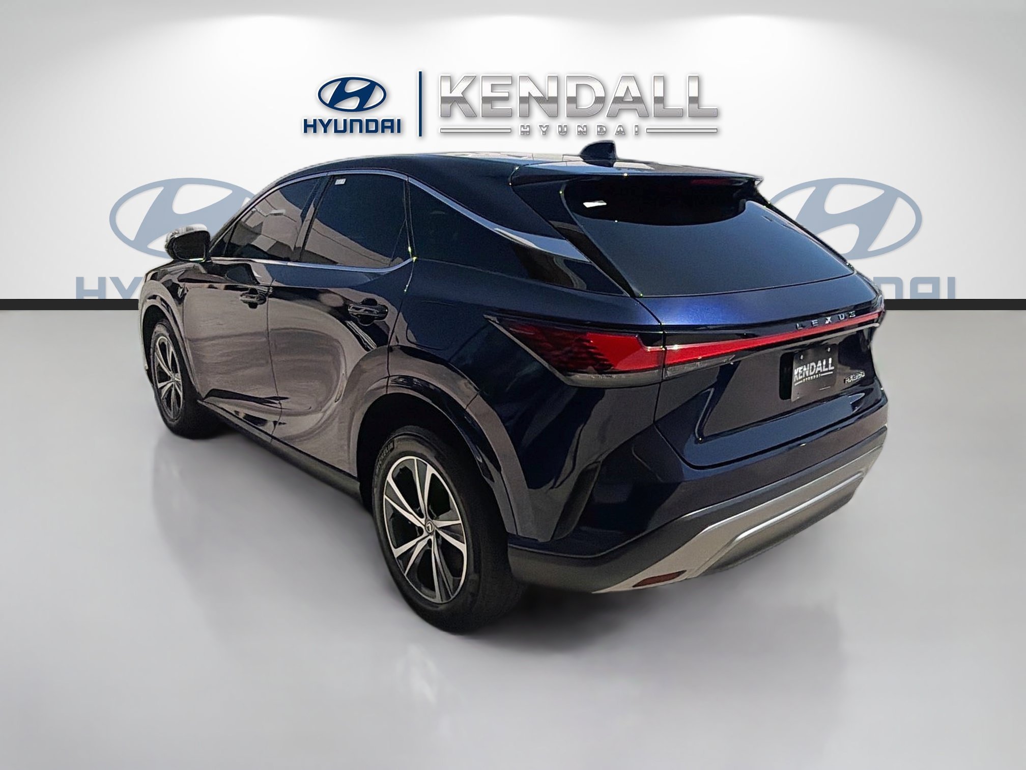 Used 2024 Mica Lexus RX 350 image 4