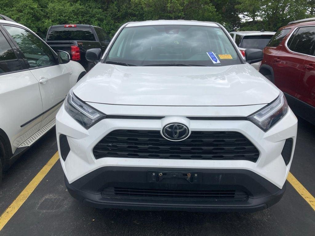 Used 2023 Ice Toyota LE image 2