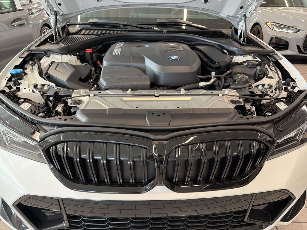 New 2026 Mineral White Metallic BMW 330i xDrive image 23