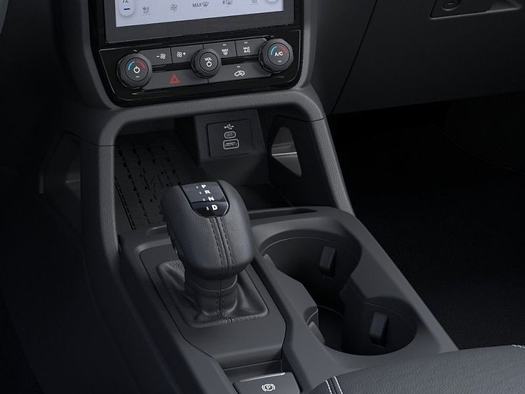 New 2026 Avalanche Ford Lariat® image 15