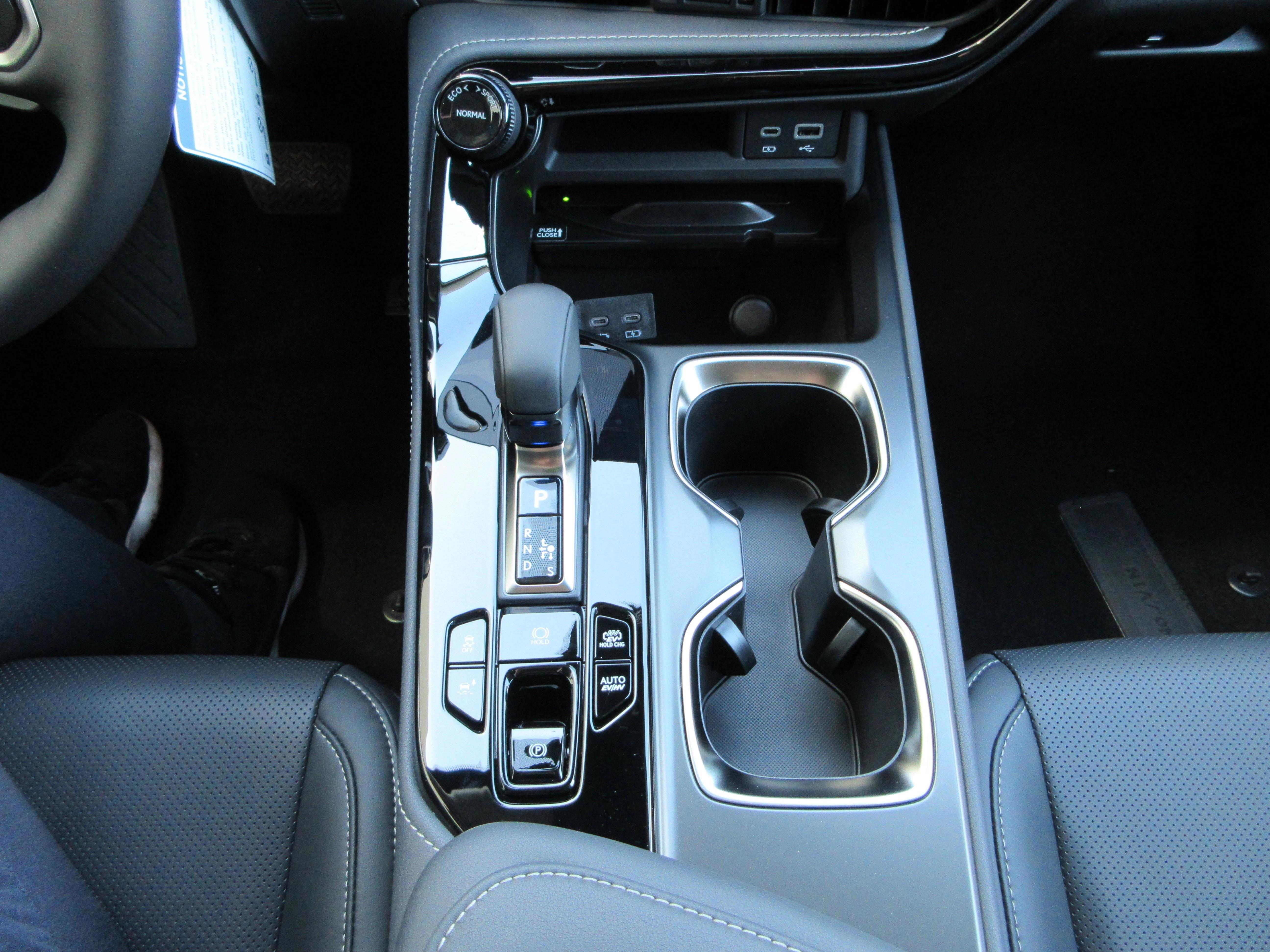 2026 Lexus NX 450h+ Luxury - Photo 44