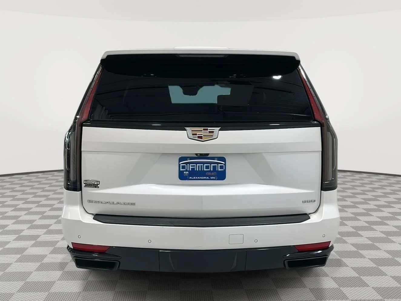 Used 2023 Crystal White Tricoat Cadillac Sport Platinum image 4