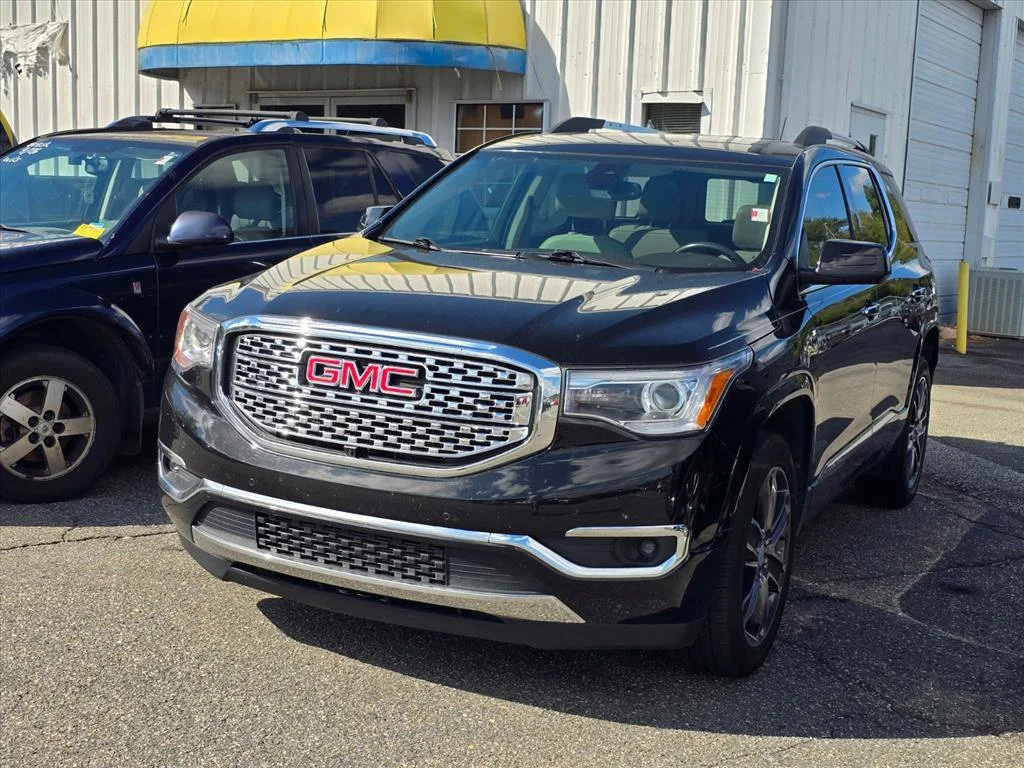 Used 2019 Black GMC Denali image 2