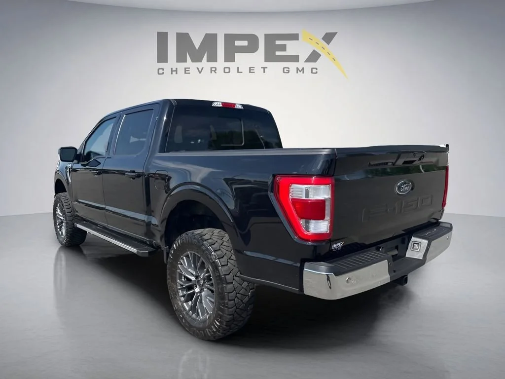 Used 2022  Ford XL image 3
