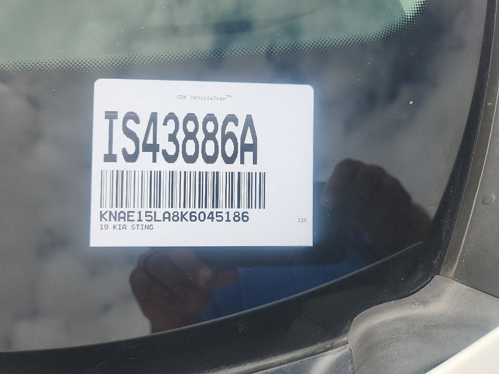 Certified Used 2019 Snow White Pearl Kia Base image 5