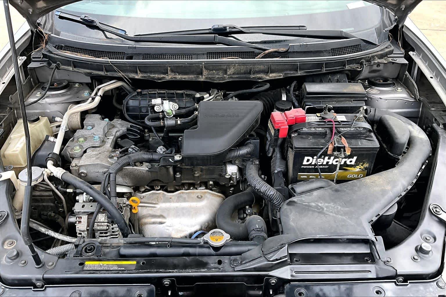 Used 2012 Platinum Graphite Nissan S image 30