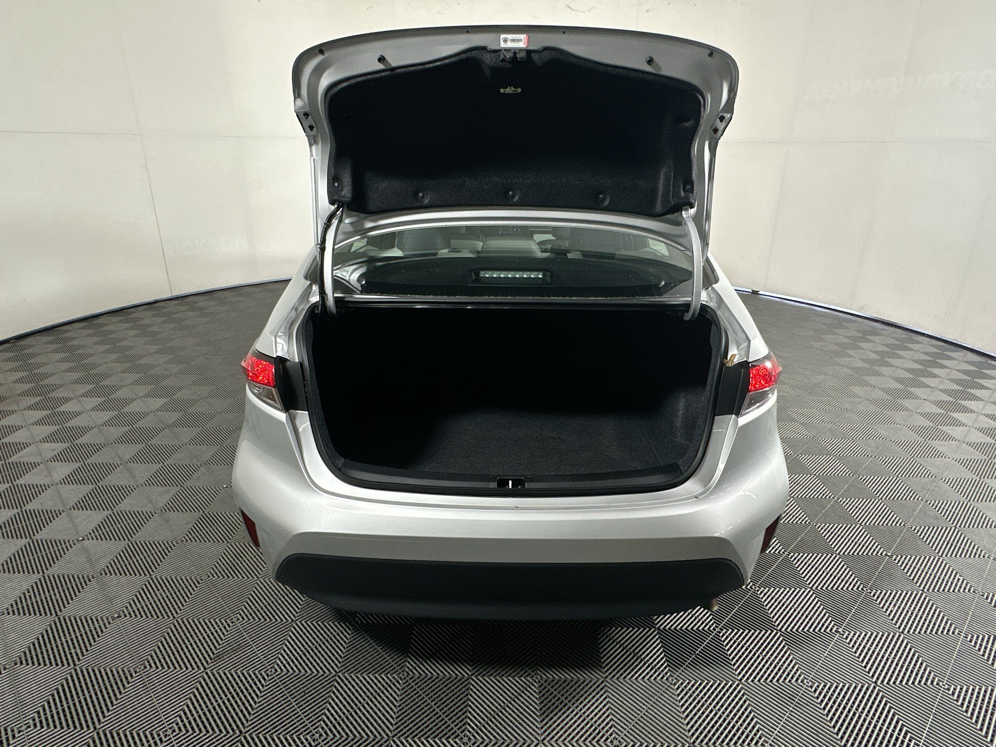 Certified Used 2025 Classic Silver Metallic Toyota LE image 30