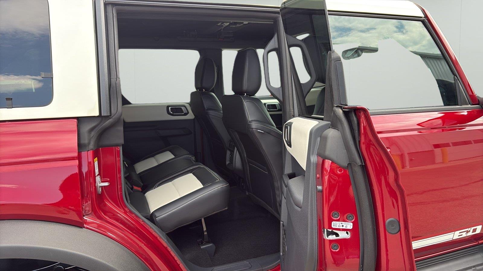 New 2026 Ruby Red Metallic Tinted Clearcoat Ford Outer Banks image 11