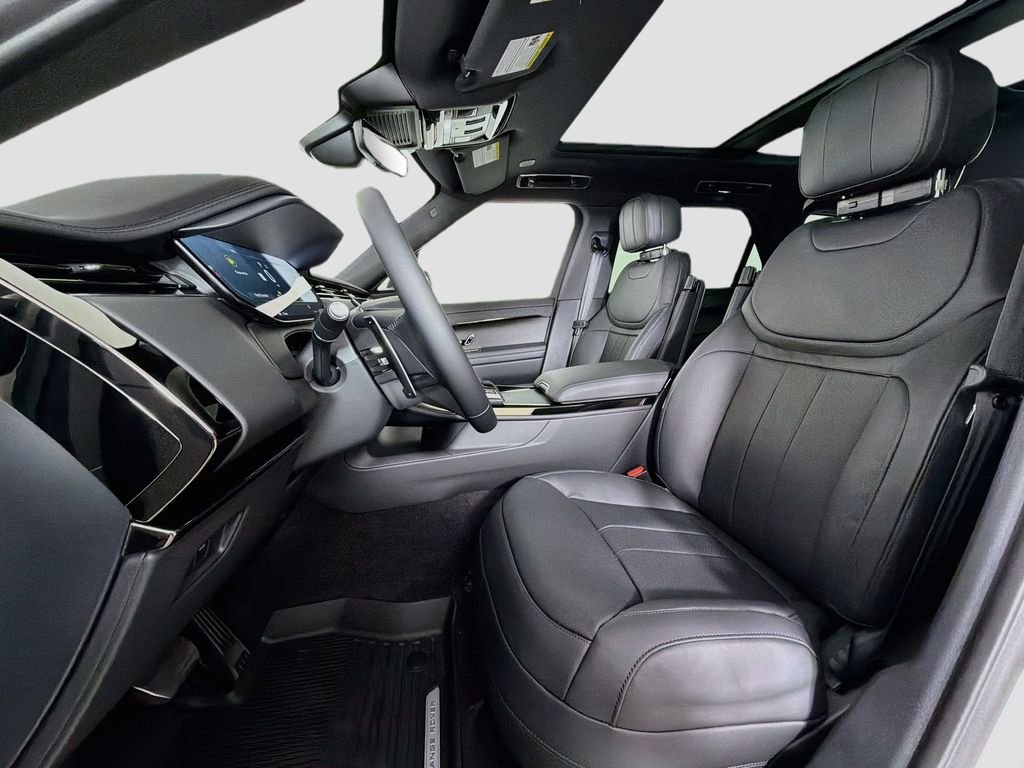 New 2027 Fuji White Land Rover Dynamic SE P400 image 22