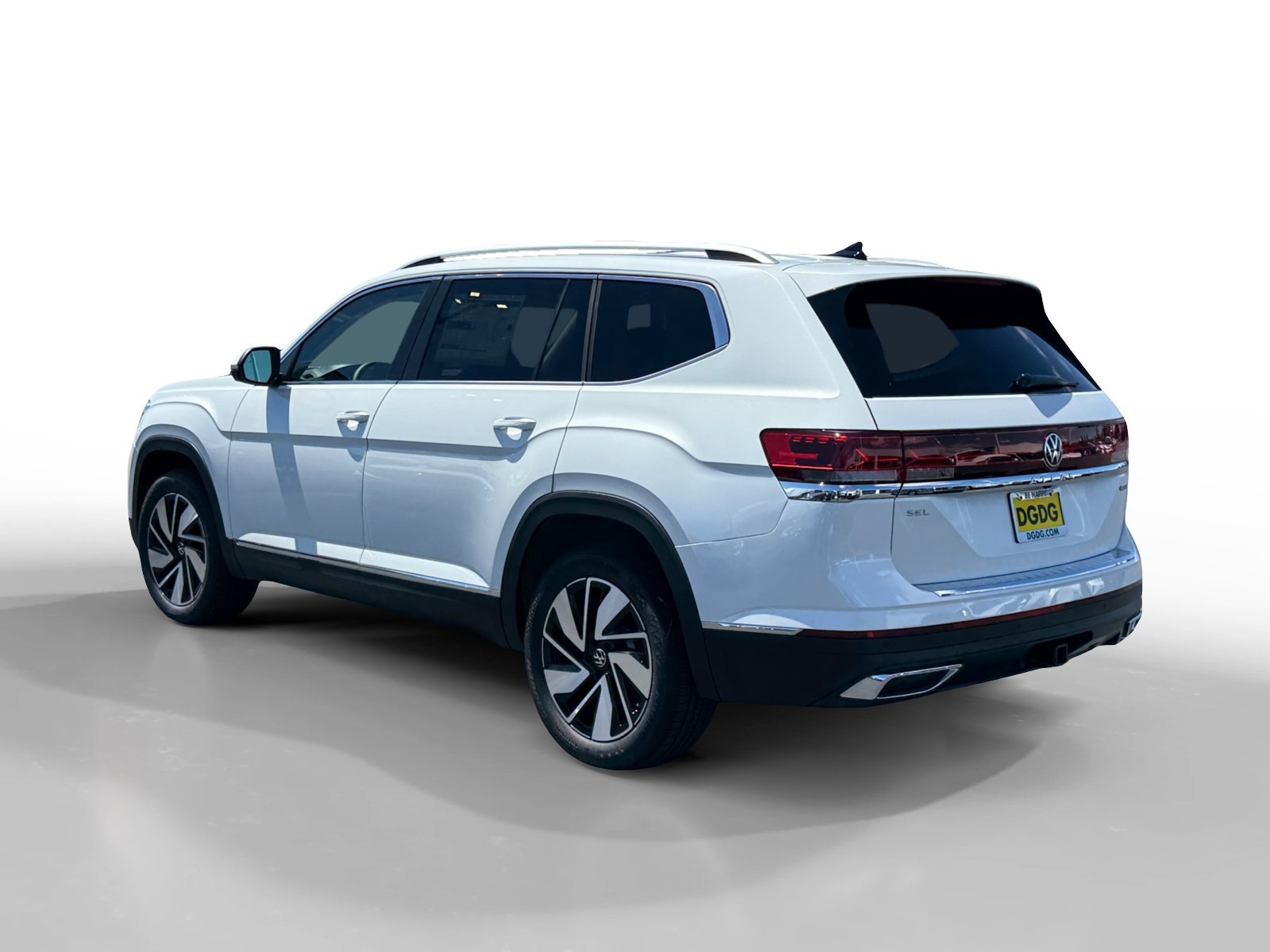 New 2026 Opal White Pearl Volkswagen 2.0T SEL image 3