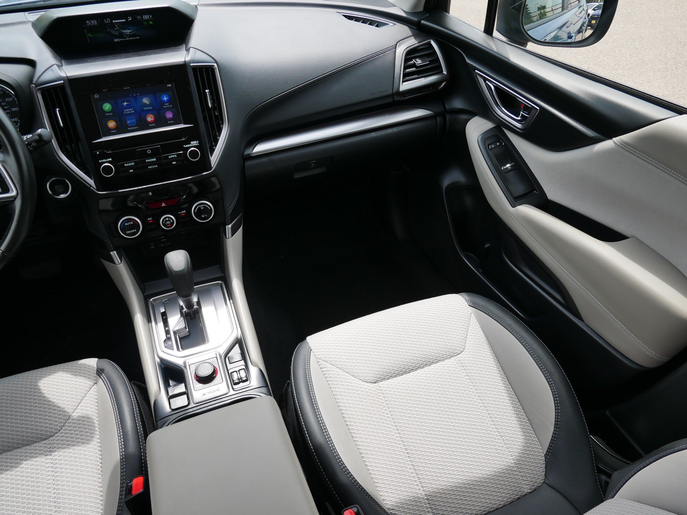 Used 2019 Horizon Blue Pearl Subaru Premium image 11