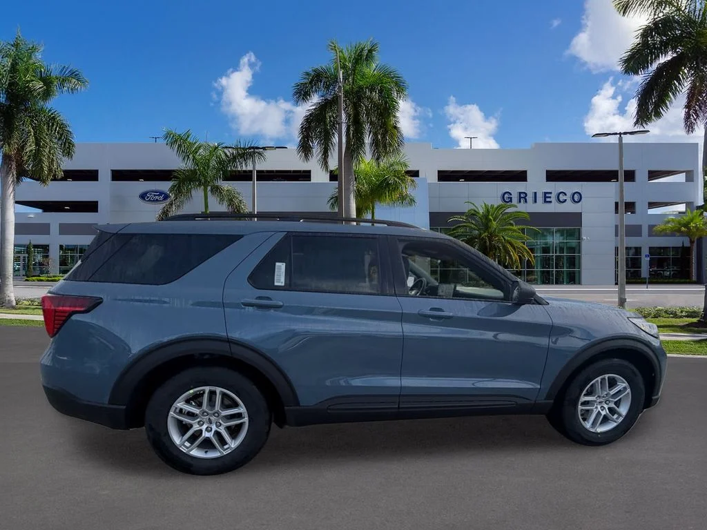 New 2027 Vapor Blue Metallic Ford Active image 8
