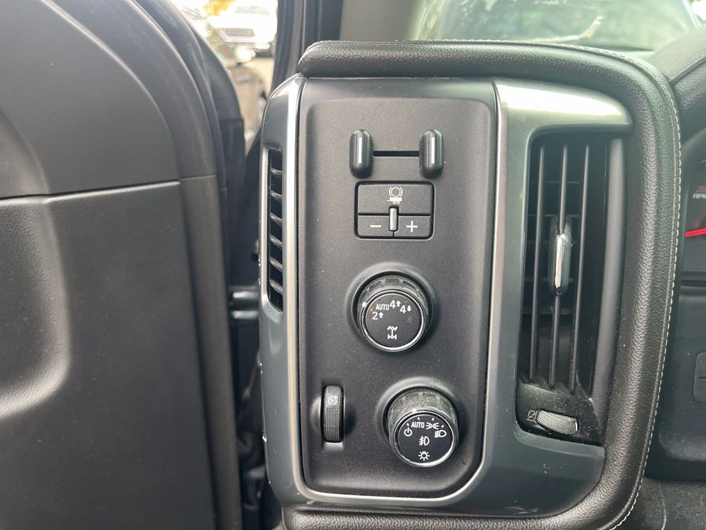 Used 2017 Gray Chevrolet LTZ image 10