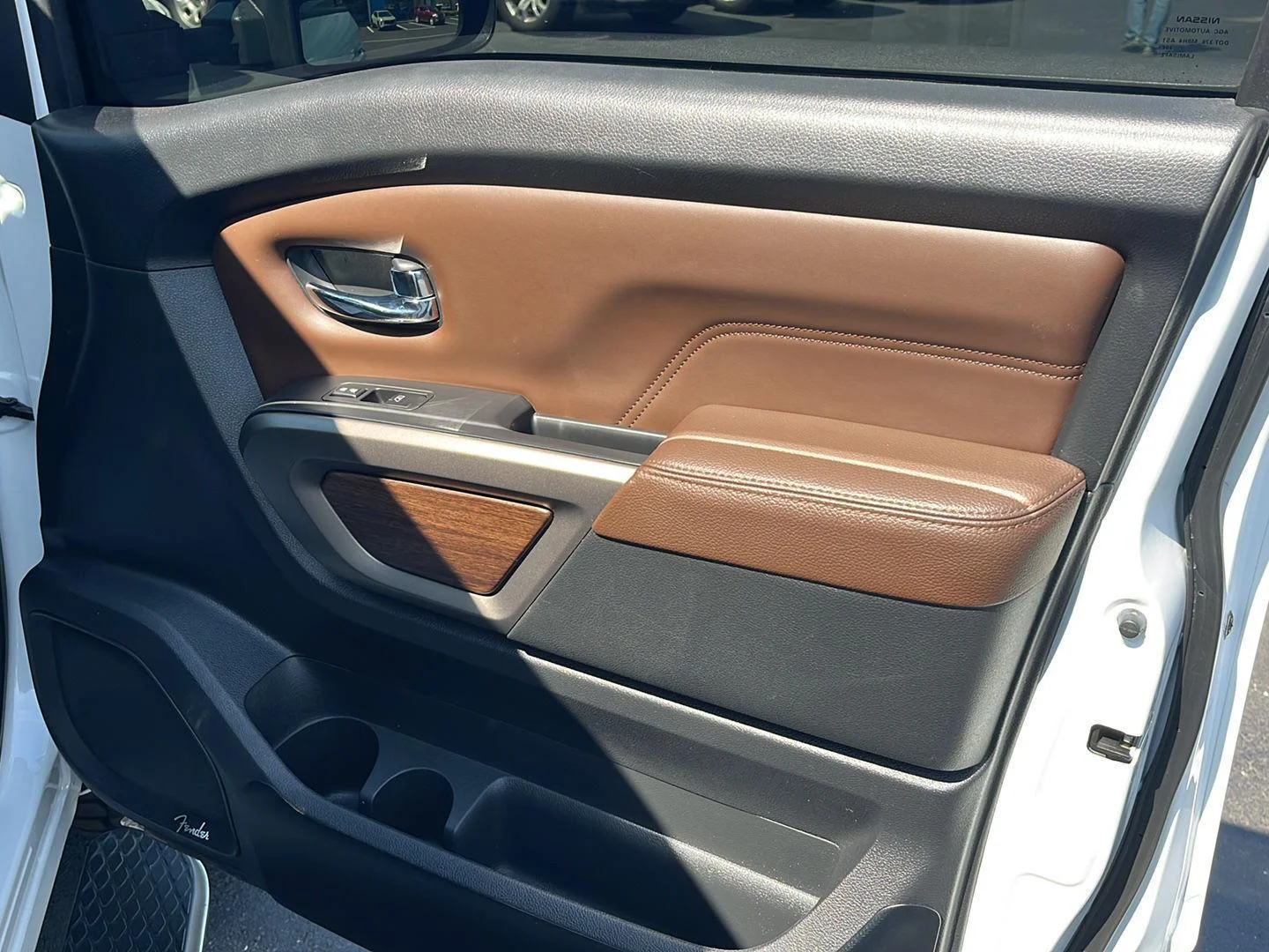 Used 2021 Pearl White Nissan Platinum Reserve image 30