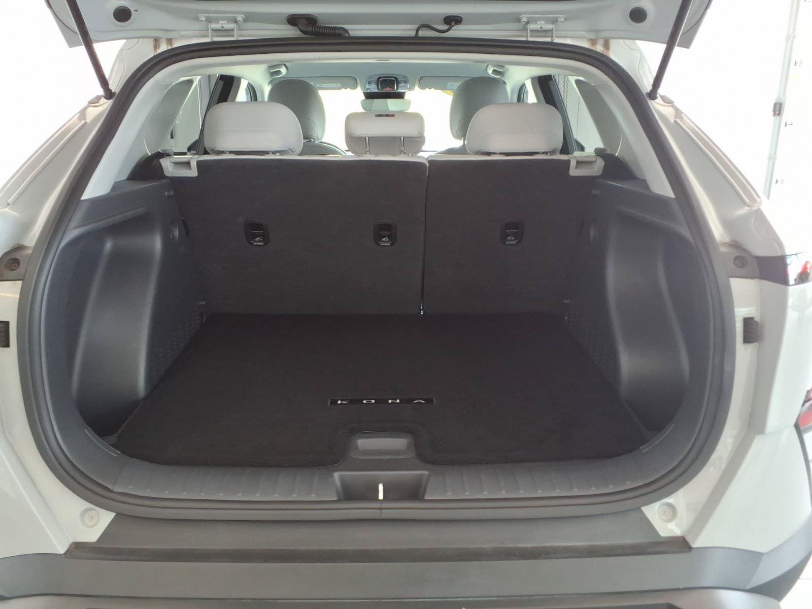 2024 Hyundai Kona SEL - Photo 18