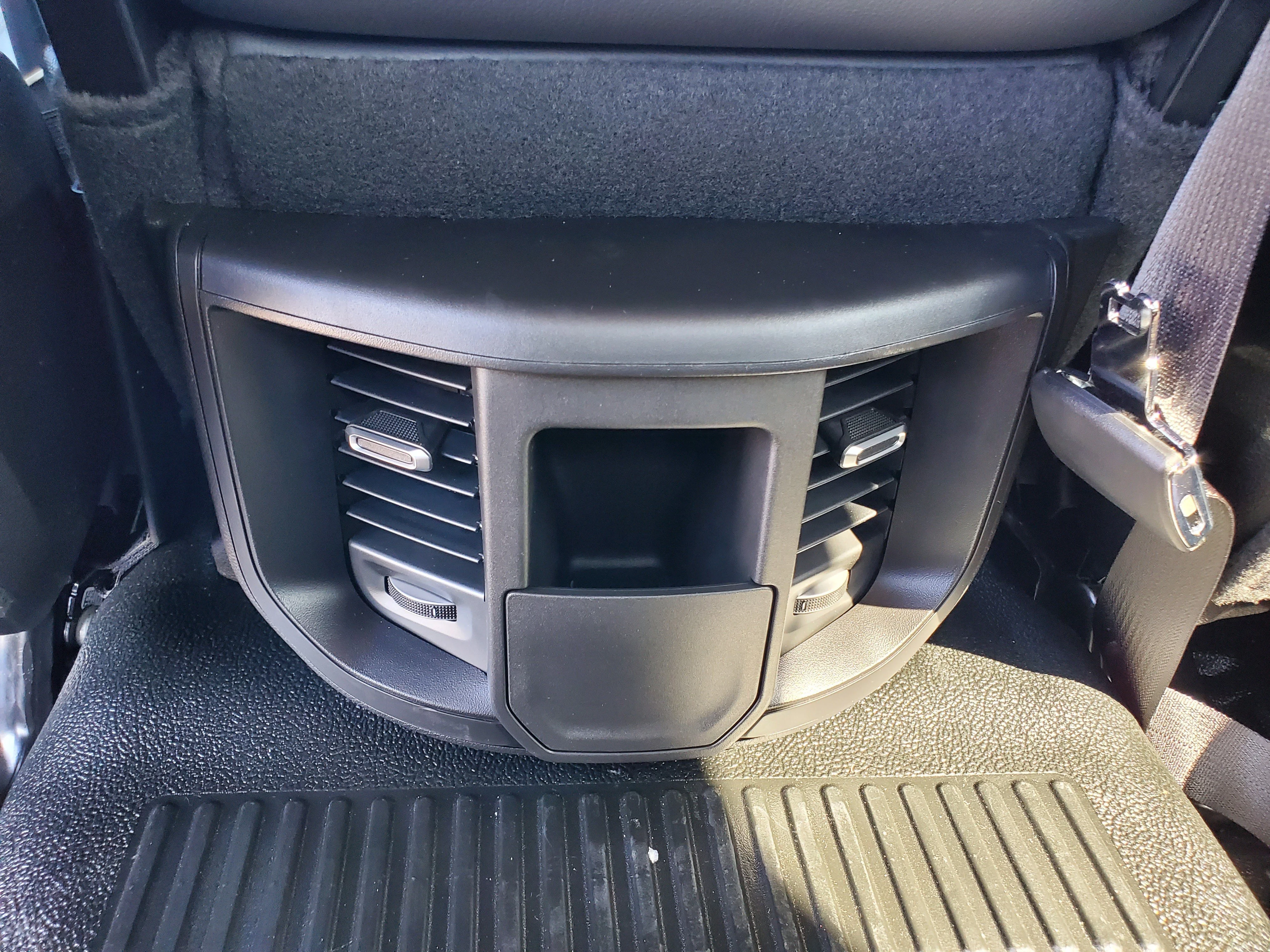 New 2026 Bright White Clearcoat RAM Tradesman image 18