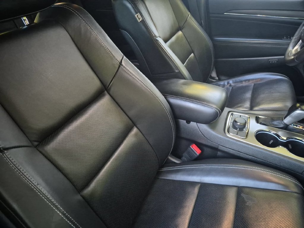 Used 2021 Black Jeep Limited image 23