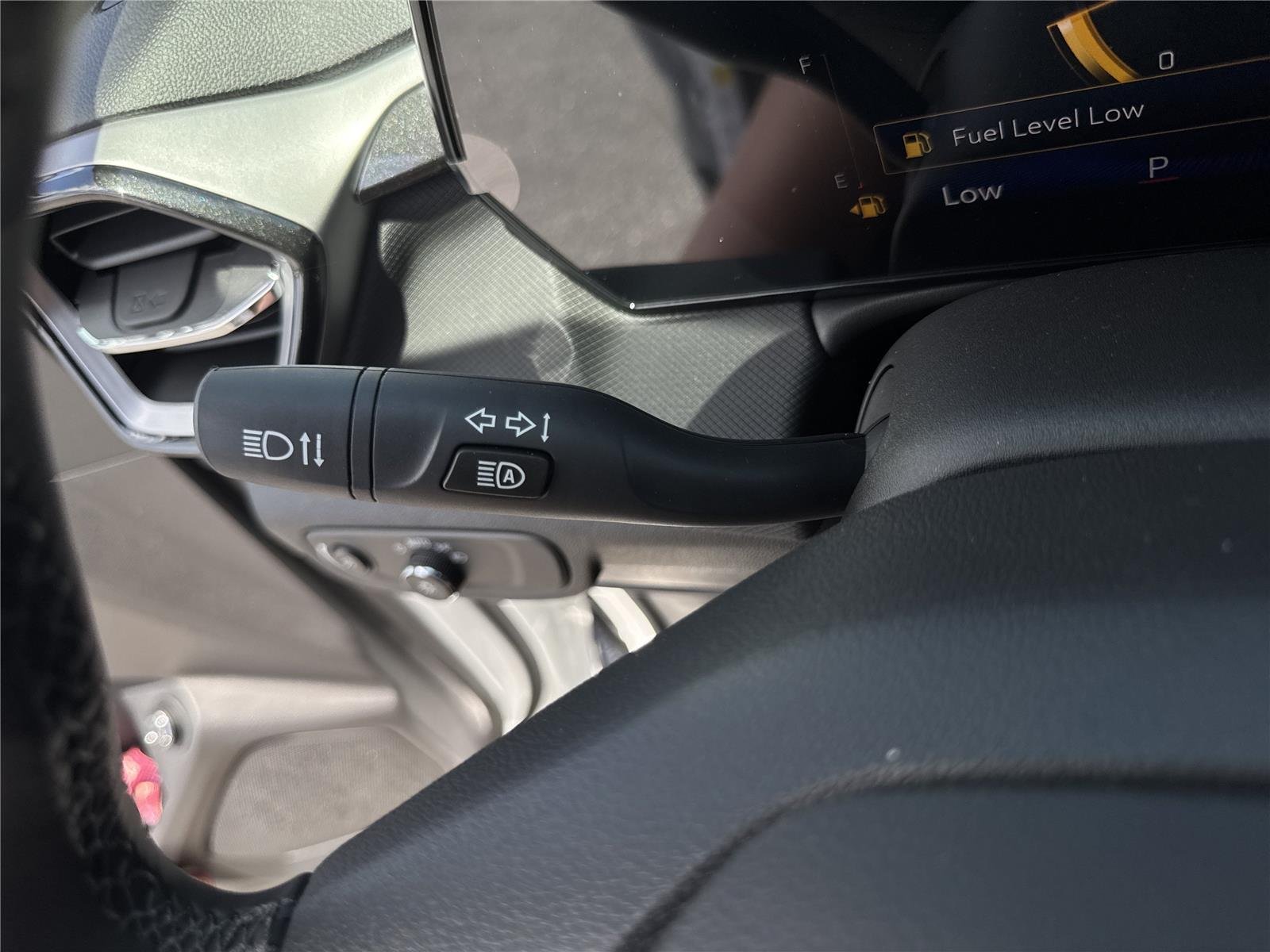 New 2026 Summit White Chevrolet LT image 19