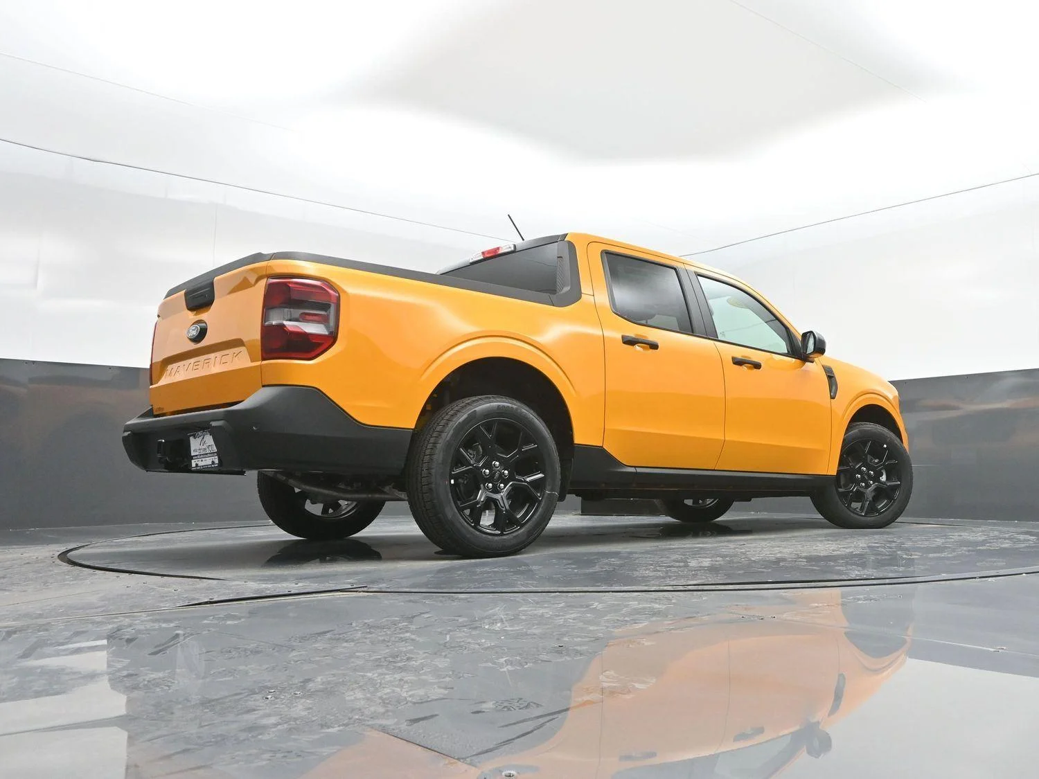 New 2026 Orange Fury Metallic Tri-Coat Ford XLT image 33