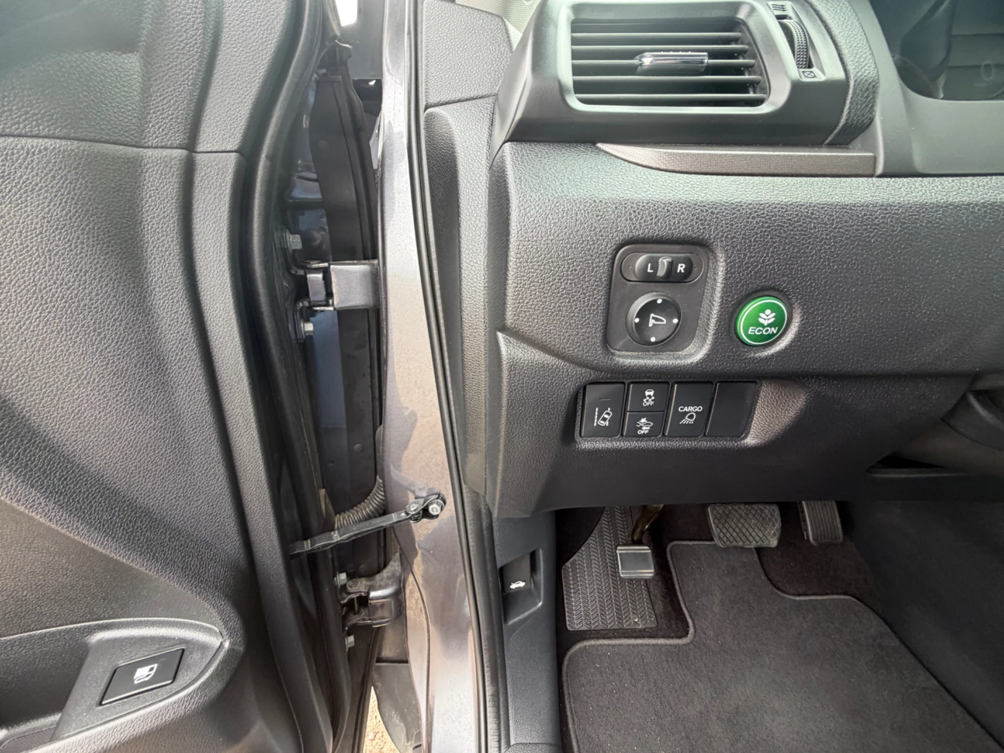 Used 2026 Sonic Gray Pearl Honda RTL image 18