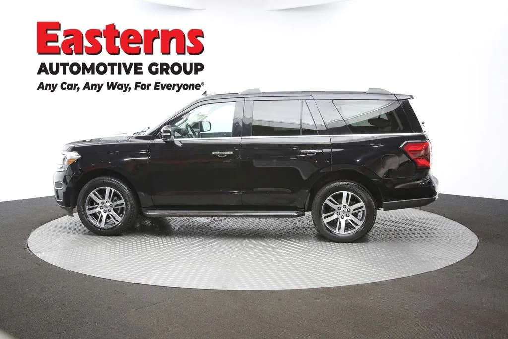 Used 2023 Black Ford Limited image 61