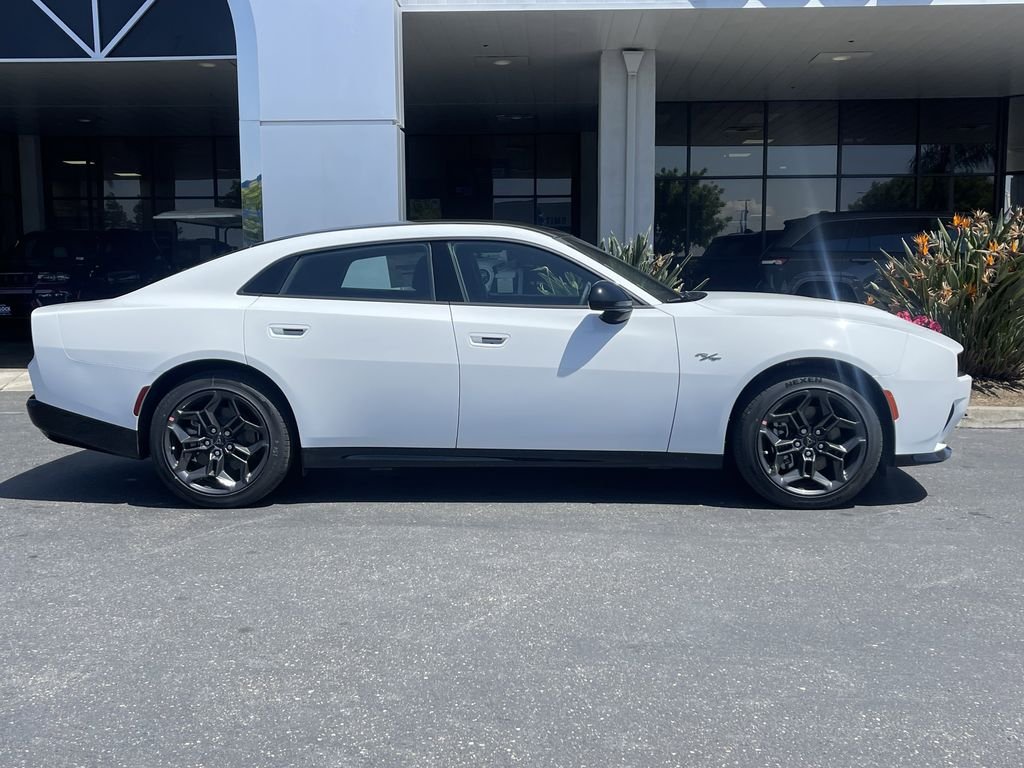 New 2026 White Knuckle Exterior Paint Dodge R/T image 5