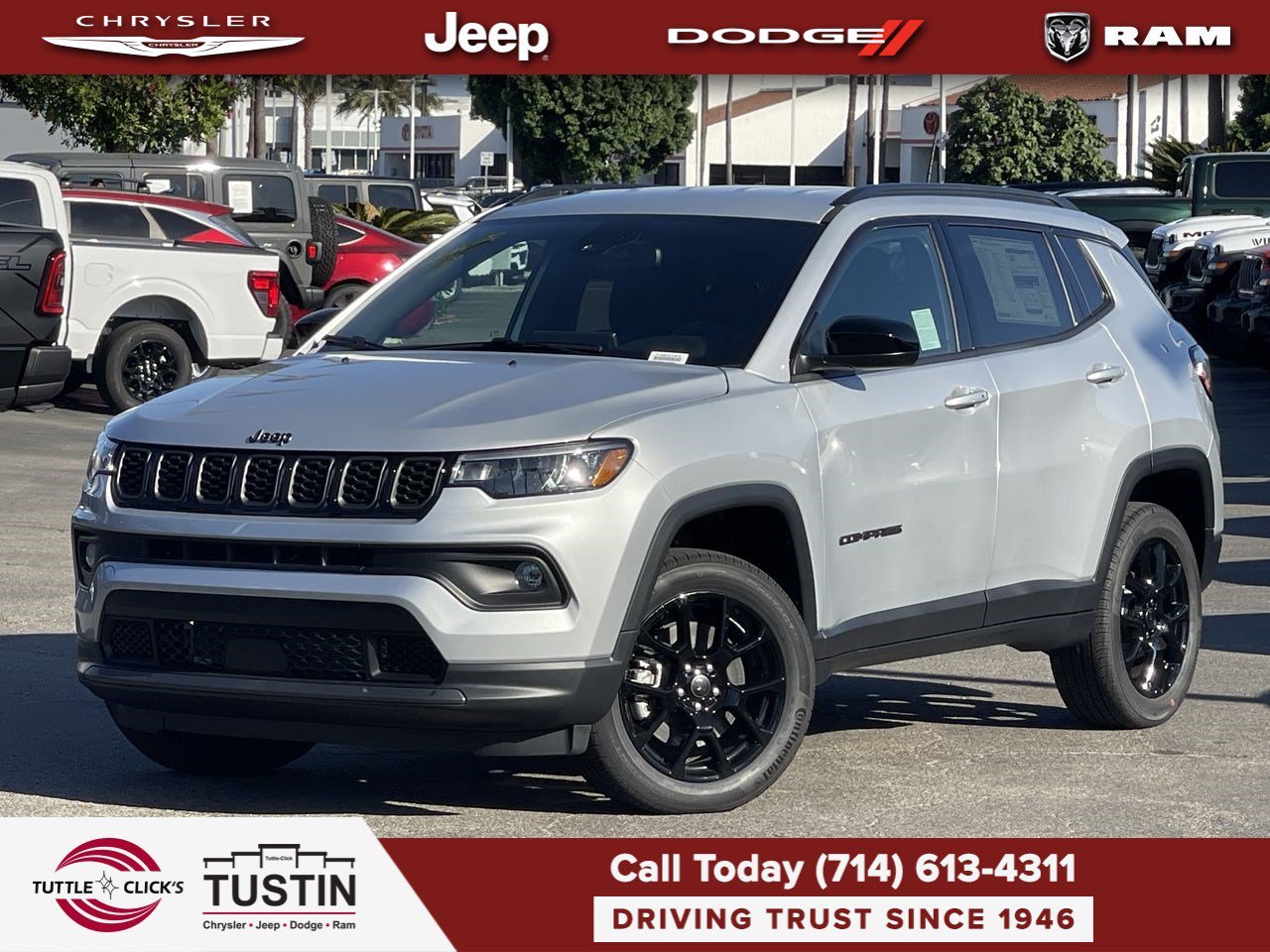 New 2026 Silver Zynith Metallic Clearcoat Jeep Latitude Altitude image 1