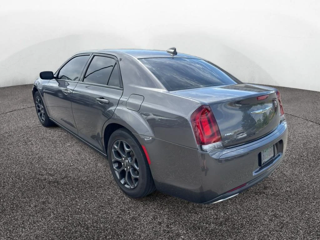 Used 2019 Granite Crystal Metallic Clearcoat Chrysler 300S image 8