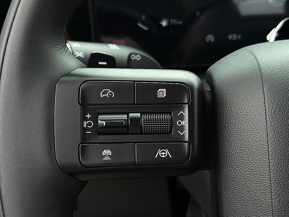 New 2027 Phantom Black Hyundai Calligraphy AWD image 14