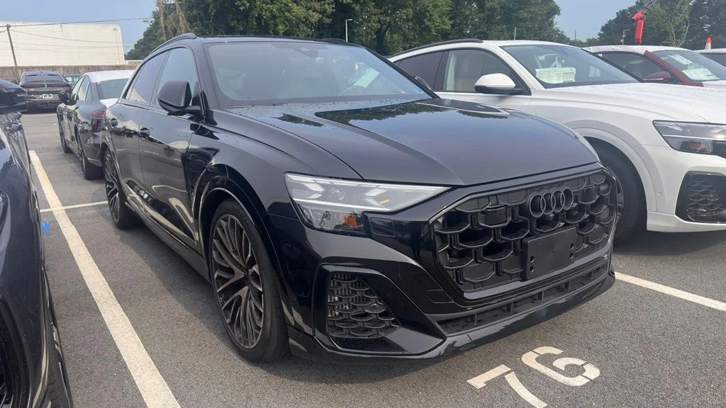 2024 Audi SQ8
