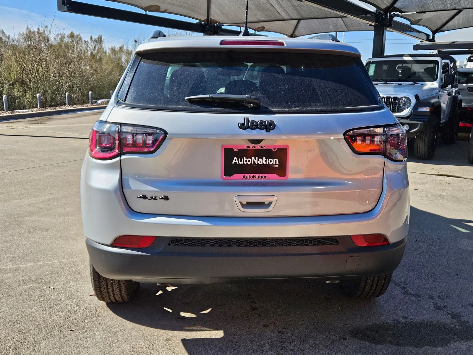 New 2026 Silver Zynith Metallic Clearcoat Jeep Latitude Altitude image 8